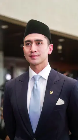 Selamat Hari 20 Oktober 2024. Hari bersejarah, hari yang indah.  Hayo, siapa yang menyaksikan sumpah jabatan Presiden dan Wakil Presiden hari ini?🇮🇩😃