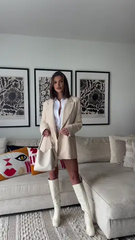 Bon dimanche 💋 OUTFIT : @MaisonMaela  ↪️ Ensemble jupe-short & veste Dina Site : www.maisonmaela.com #pourtoi 