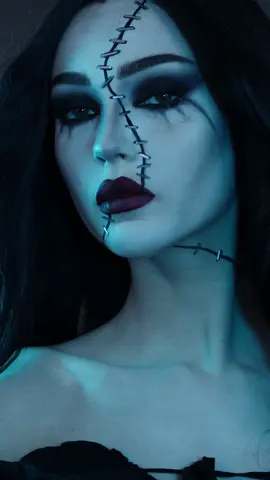 Delores 🖤 I recreated the look of Delores in Beetlejuice played by my fav : Monica Bellucci. Have you seen it? #makeup #halloweenmakeup #makeuptutorial  #halloweenlook  