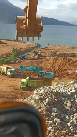 tarik lagi Kobelco 🤭🤣