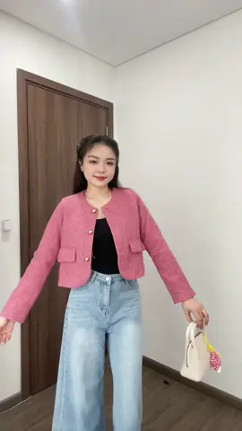 Áo dạ đầu mùa xinh iuu. Còn vài chiếc màu hồng đậm như trong vid thôi ạ #fypシ #aokhoacnu #aokhoacdatweet #thudongmacgi #chambishop #ladaureview 