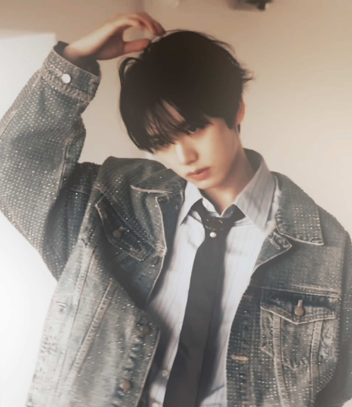 yujin what are we?!?! #yujin #zb1 #zerose #zerobaseone #blosstae #fyp #viral #blowthisup 