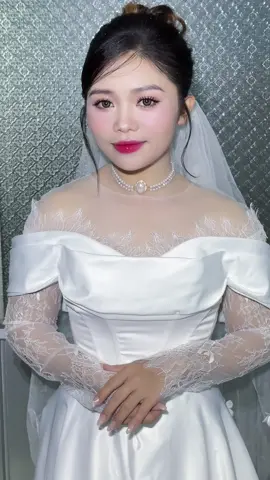 #yênnguyễnmakeup #makeupdâugiárẻ #makeupkhắpsàigòn 