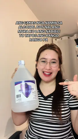 ANG LAKAS NGA NAMIN SA ALCOHOL BUTI NALANG MURA KO LANG NABIBILI TO TAPOS ANG BANGO BANGO PA #alcohol #alcoholwithmoisturizer #gallonalcohol #harrietalcohol #affordable #musthave #homeessentials #trending #tiktokfinds #budolfinds #lifeerrands 
