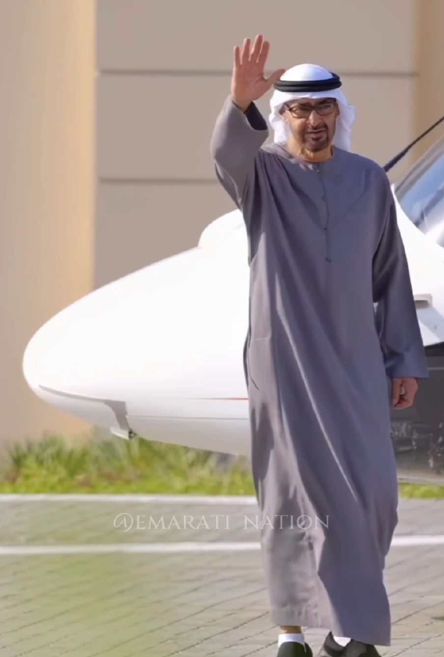 حفظك الله في حلك وترحالك 🇦🇪  #محمد_بن_زايد 