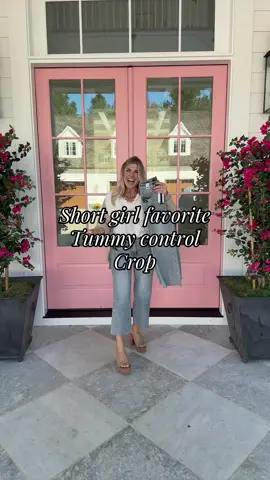 Tummy tuck judy blue jeans! Non distressed, wide leg crop and a short girl favorite!