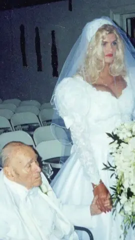 Anna Nicole Smith - J Howard Marshall Wedding #srilankan_tik_tok🇱🇰 #srilankangirls #Annanicolesmith #Annasmith #Billwayne #hasibrolk 