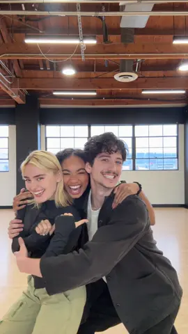 had some of my favorite people come visit rehearsal to help me get back into character for Disney Night this week :))) 🧟💖🐺 @meg donnelly @milomanheim @Dancing with the Stars #DWTS 