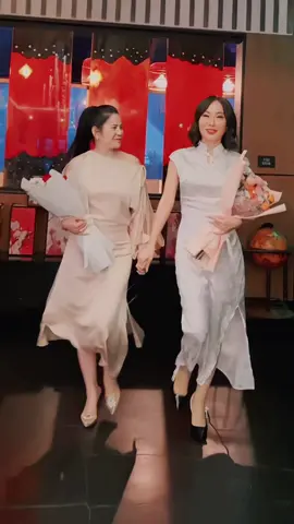 Hai chi em🌺😘😍🌹❤️