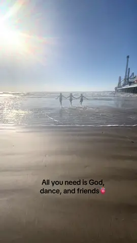 @BW @Zara🍃 dance and friends thats it♾️#fyp #fypage #trend #viral #friends #godisgood #life #fun#God 