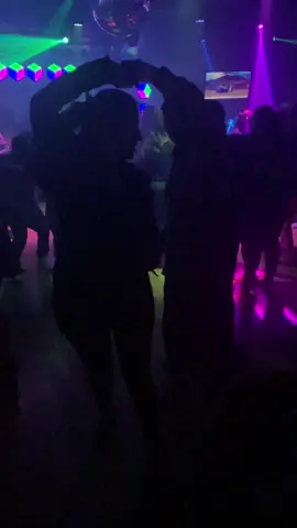 pt. 2 ✨💃🏻 #elcalornightclub #cumbiasonidera #sabadosbailables #Cumbia #bailes #losangeles #anaheim 