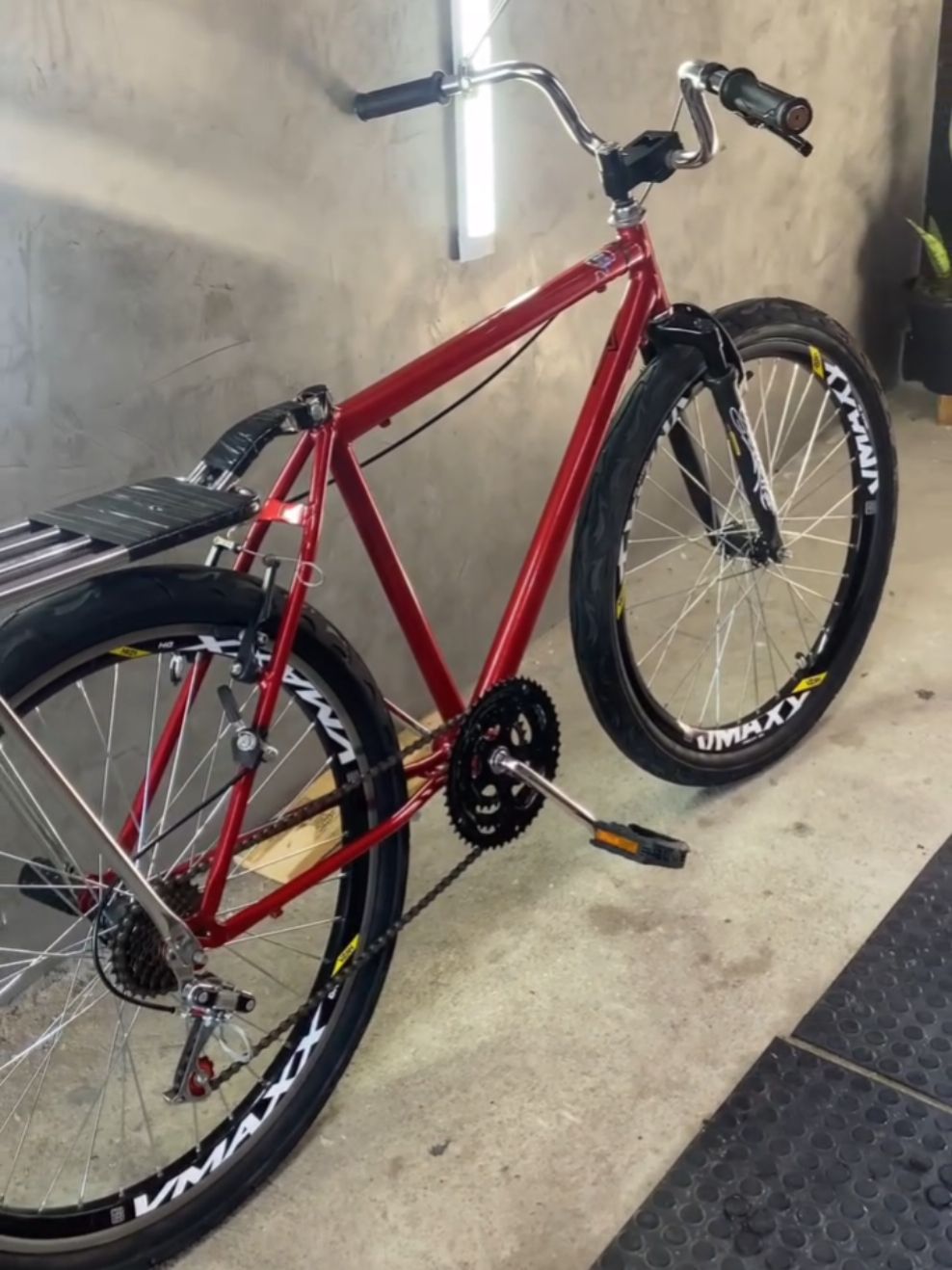 Red🔴😻🚀🚀 #montadinha #bike #244 