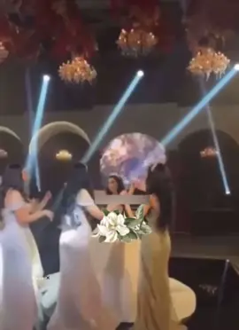 ياشمَعة البيت وهَهاانه وحَنينهه🤍🤍😢.#fyp #تصميم_فيديوهات🎶🎤🎬 #سجى✖️ #Mood #🤍🤍🤍 #الليله #فرحة_اهل #😭😭 #foryou #🤍 #🤎🤎 #اخت_العروس #😢🤎 