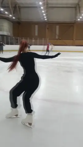 😝😝 #elbruso #фигурноекатание #фигуристка #figureskating #figureskater #ice #лед #коньки #тренировка #рекомендации #рек #эдит 