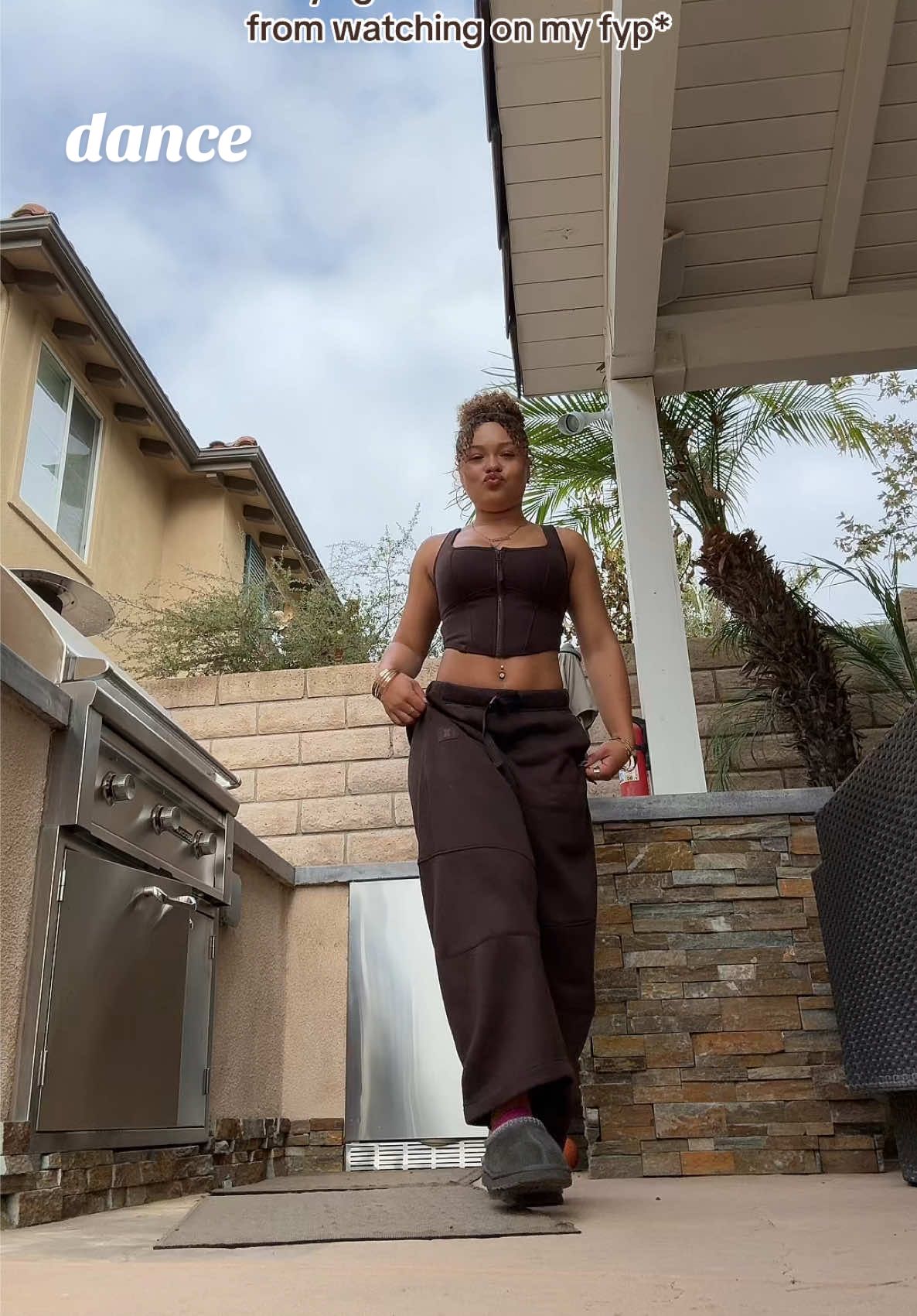 ill do it fr soon, DONT MIND MY Fuchsia SOCKS 🤣