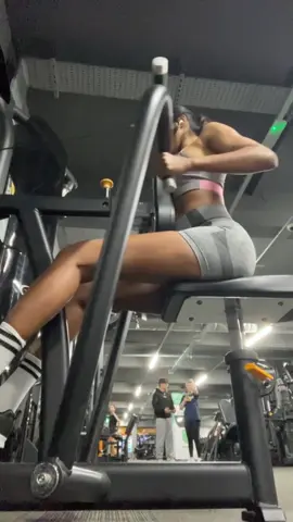 Chest + biceps 💪 #chestworkout #puregym #uk #k #polevault #vaultangel #vaulter #competition #training #motivation #power #strength #gym #nike #adizero #nordic #pole #stadium #srilanka #girl #girlpower #handstrength #tiktok #bodypositivity #athlete 