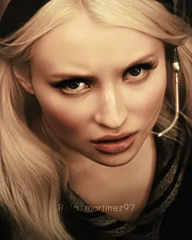 This movie was so good // #babydoll #suckerpunch #emilybrowning #suckerpunchedit #emilybrowningedit #edit 