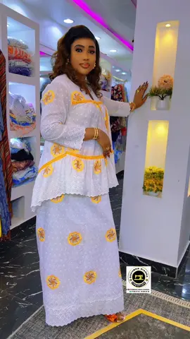 Namonalène mes chères clientes tenues disponibles chez sokhna Diarra création✂️ veuillez nous contacter 775240723/338359738📞