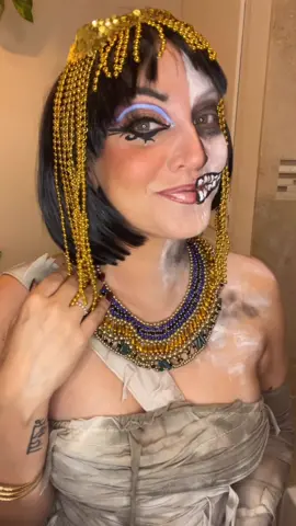 Cleopatra / Mummy 💙💛💀🪦 #halloweenmakeup #halloweenmakeuptutorial #makeuptutorial #cleopatramakeup #mummymakeup #halloween2024costume #makeup #halloween2024 