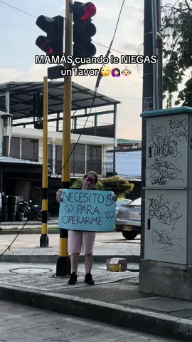 Las dueñas del DRAMA 👵🏻🙋🏻‍♀️🔥😂 Aprovechen el CÓDIGO BRO15 para el 15% de descuento en usuarios nuevos 😎🙌🏻 @Yango Colombia  #yangocali #yangocolombia