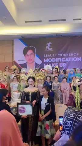 Best makeup 2nd . @Galih makeupartist 💄 #makeupartist #makeuptutorial #juaramakeup #lombamakeup #galihmakeupjogja #galihheyhey #makeupngawi #makeupngawihits #makeupcaruban #makeupcarubanhits #makeupngawikekinian #makeupmadiun #makeupmadiunhits #makeupponorogorecomended #makeuptransformation #fyp #foryoupage #fyppppppppppppppppppppppp 