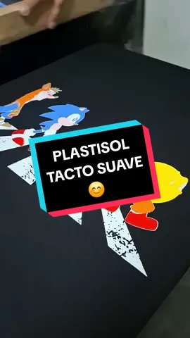 Usamos 9 cuadros para este diseño trabajado en plastisol con base y logrando, aún así, un tacto suave.  Quién nos dice xq hay dos cuadros de blanco... 😅 #Serigrafia #estampado #tallerdeestampado #serviciodeestampado #thebeatles #mariobros 