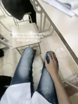 buồn vì bị các bạn xa lánh🙁#xh #xuhuongtiktokk #viral #fyp 
