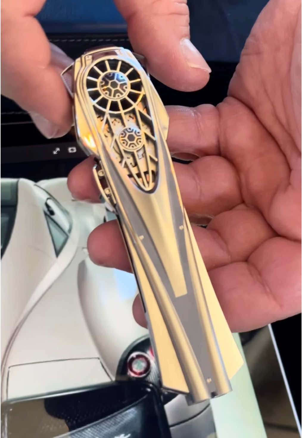 Checking out some of the most exquisite and expensive knives in the world at the Art Knife Invitational at Las Vegas last October. I will be returning to the show this October 26th to get some coverage. Going to this show is a really cool experience and there’s really nothing like it in the world. Being able to witness these art knives firsthand really lets you see all of the fine details that these makers have perfected over the course of their lifetime.  