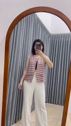 #bajufashion #hype #kekinian #viral #fypシ゚viral #kualitaspremium👍🥰 #atasanwanita #blouseviral #fashionstyle #vest #cardigan #shoppingonline 