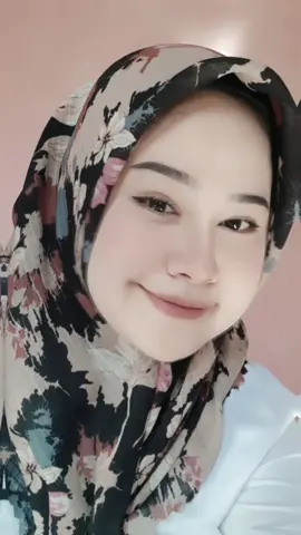 #CapCut  Mode Cikgu 🥰#serangbanten #rangkasbitungbanten #istriidaman #istridrivermuda #cumahiburan 