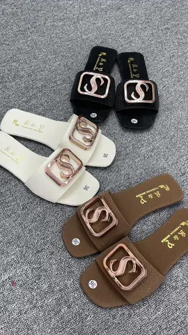 Dép Lê S Nhà San San #depdulich #dep #giaydepgiare #depthoitrang #depxinh #giaydepquangchau #depquaingang #depnu #depnuthoitrang #depnuxinh #depnuhottrend #deple #sanfashionshoes 