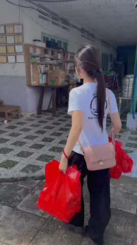 🪷 Sự giàu có của đời người đến từ một trái tim yêu thương  🪷 Cái tốt đẹp của cuộc đời đến từ một trái tim giản dị , sẻ chia .   🫶 ngày 20/10 ý nghĩa và trọn vẹn khi chúng con đã có mặt cùng nhau , chia sẻ tình yêu thương cũng như nấu ăn 200 suất ăn và phát 180 phần quà tới các cụ ,các bà , cô , chú và các bé tại : 🚩CƠ SỞ BẢO TRỢ TỪ TÂM NHÂN ÁI , Thường tân , Bắc Tân Uyên , Bình Dương.                                                                   Bình Dương 20/10/2024 #clbhieuvathuong #xuhuong #phatphapnhiemmau #tuebi #fyp #cuocsong ##thiennguyen##tuthien