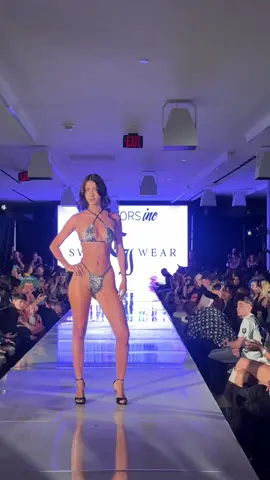 Another show done for Ci Swim @Gg 🤸👙 #lafw 