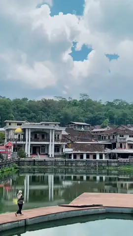 Alam adalah seni Tuhan 🥰 udah kesini belom? sejuk lho 😊  📍Telaga Bleder, Desa Bleder, Ngasinan, Grabag, Magelang #aestheticvibes #fyp #fypシ #grabag #magelang24jam #wisatamagelang #telaga 