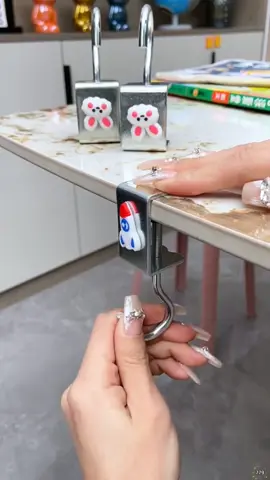 Có ngay móc treo mà không cần khoan đục #giadung #giadungtienich #giadungthongminh #giadungtienich779 