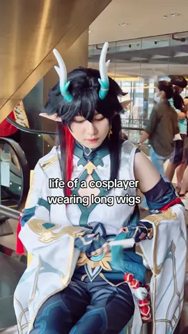 the brush never stops 💪🔥 #HonkaiStarRail #hsr #hsrcosplay #imbibitorlunae #imbibitorlunaecosplay #danheng #danhengil #danhengcosplay #anime #animecosplay #cosplay #wig #longwig #styling #makeup #art #hoyoverse #hoyocreators #fyp #foryou #funny #meme #relatable #genshin #genshincosplay #cosplaytiktok #animetok #genshintok #brush #rapunzel #hair #tangle #disney #コスプレ #コスプレイヤー #原神コスプレ 