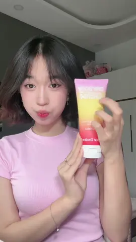 Kem body nâng tone dưỡng sáng nè bí bà oi