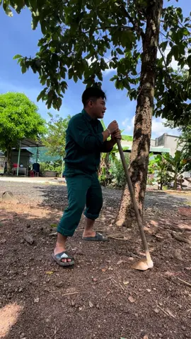 Đi làm mệt muốn xỉu còn gặp thằng em năng động như này 😁 #xuhuong #tiktok #fly 