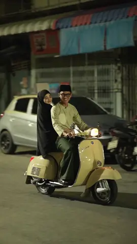 Pregi minum kopi ☕️🛵 @Chan Chai 