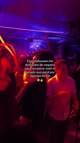 De vaquero jaja 🤠🔥🔥🔥#contenido #humor #halloween #halloween2024 #frases #ayacucho_peru🇵🇪🇵🇪 #viral #fouryou #parati #trend #fyp 