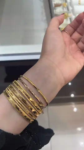 والله يابنات دي البناجر من قوتها وانا البسها طلعت ليه كدمه؟ انتو ايش رايكم الصراحه دي اللي يتقال عنها زينه وخزينه@المرجان للذهب والمجوهرات ✨ #ذهب #بناجر #ص #اكسبلورexplore #اكسبلور #21k 