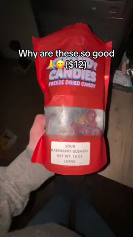 Blue raspberry gusher #viral #fyp #tiktokshop #shopping #gushers #candy 