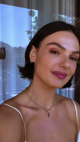 “A grandiosidade do amor se faz de pequenas e gratuitas atitudes.”  ✍🏼 @Paulo Cirilo 