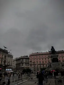একাইই ভালো আছি! কাউকে হারিয়ে ফেলার ভয় নেই৷ কারো রাগ, অভিমান ভাঙাতে হয় না৷  কারো প্রতি কোন প্রকার 'আশা' করে বসে থাকতে হয় না! কেউ মন খারাপ করে দেয় না৷ ইগনোর করতে পারে না। এইতো, একা আছি৷ বেশ আছি!🖤#foryou #foryoupage #music #trending #lyrics #plzunfrezemyaccount #its_yors_alamin #bd_editz_society 