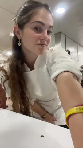 היום אני גם שפית וגם מתולתלת