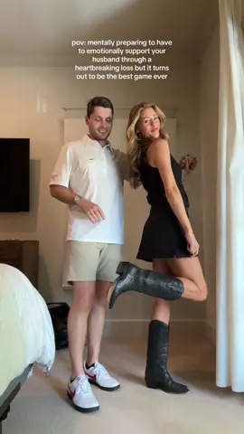 Replying to @Kate little ootd vid before a very happy husband!!!! #georgiabulldogs #football #gamedayootd 