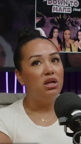 @_absloveslashing touching on her experiences with a jealous friend and questioning whether their intentions were malicious 🤷🏽‍♀️