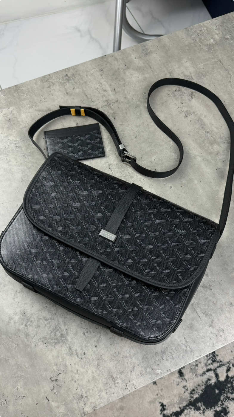 GOYARD JET BLACK COLLECTION🖤 #goyard #goyardunboxing #goyardbelvedere #goyardcardholder #goyardbag #luxury #designer #fashiontiktok #luxurybrand #trending #luxurybag #goyardjetblack 