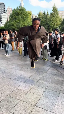 Sturdy at a scared temple in Tokyo! 🤯🙏🏽 #shafar_sjc 