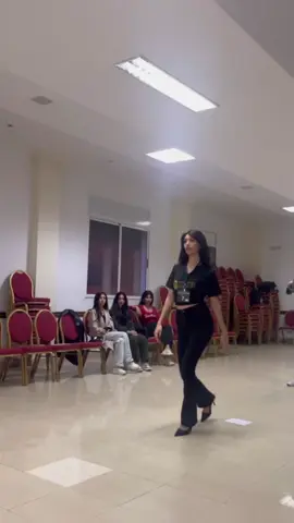 Insta : dounia_laz1 ❤️ #dounialaz1_جيش #dounialaz #fypppppppppppppppppppppppppp #الشعب_الصيني_ماله_حل😂😂 
